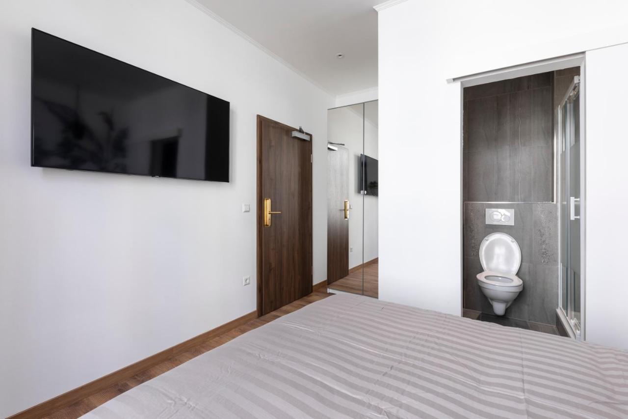 Iqs Rooms - Chambre Double Avec Salle De Bain Luxembourg Eksteriør bilde